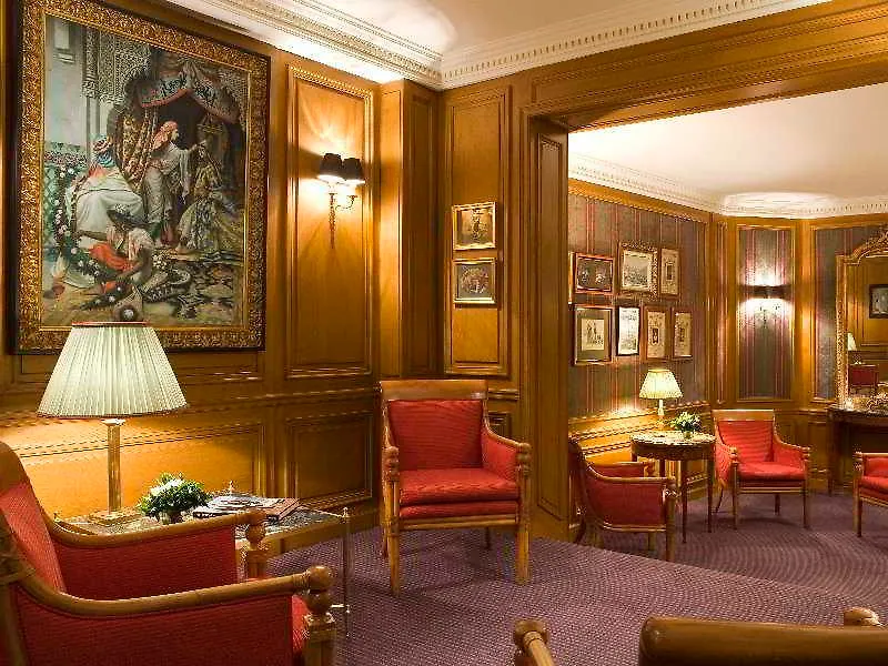 Grand Hotel