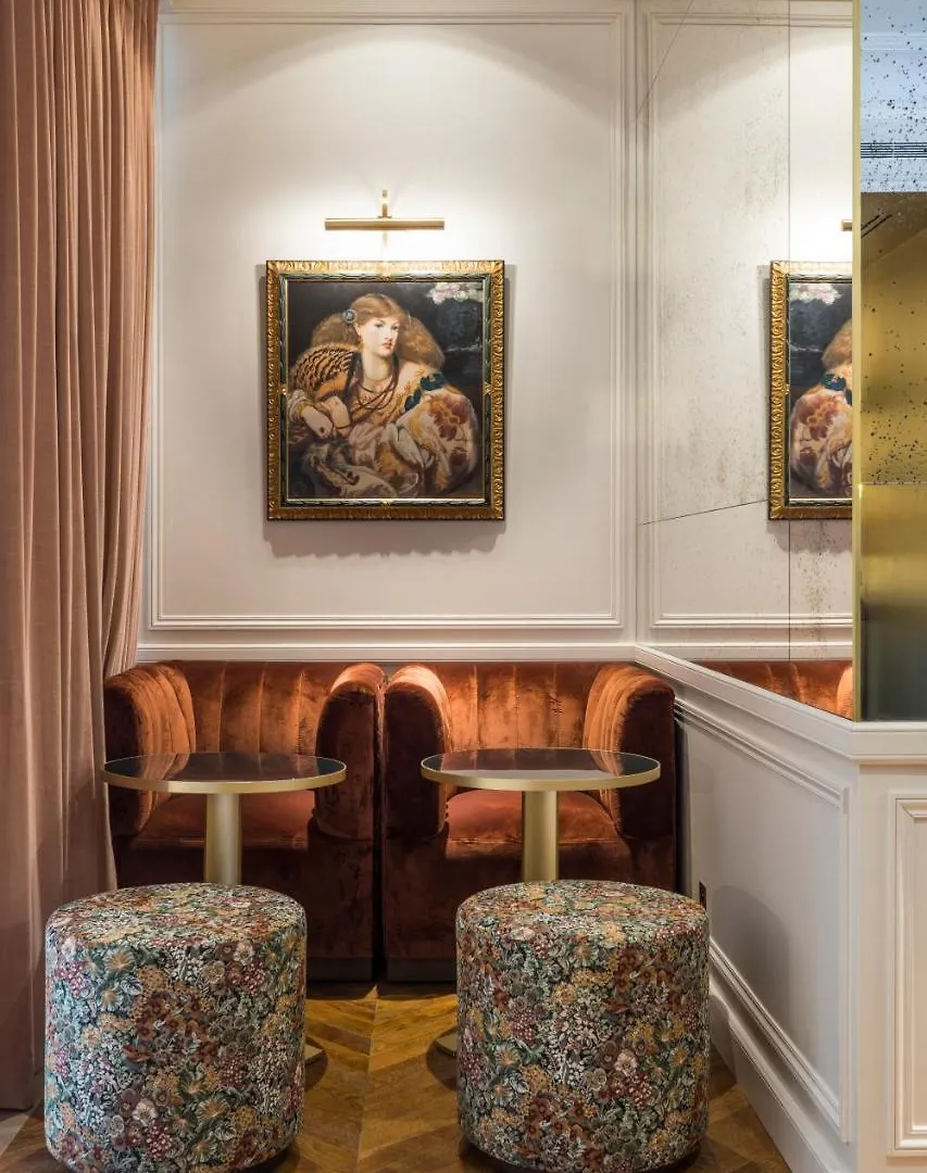Grand 5* Paris